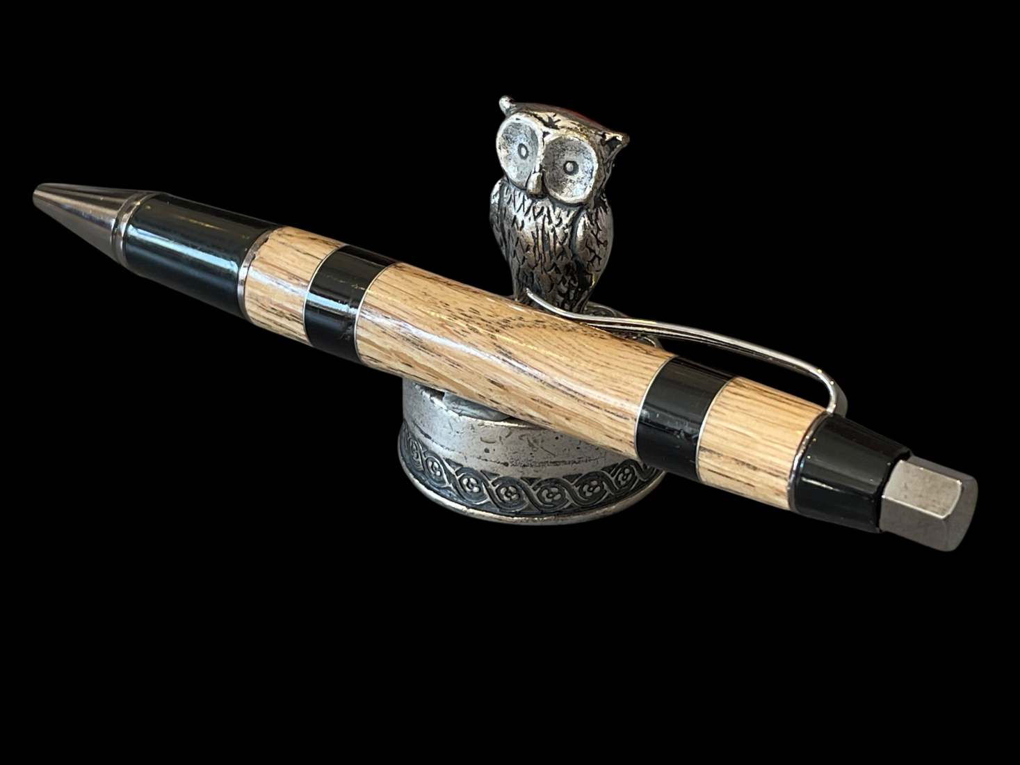 Blenheim Palace Oak Click Ballpoint Pen