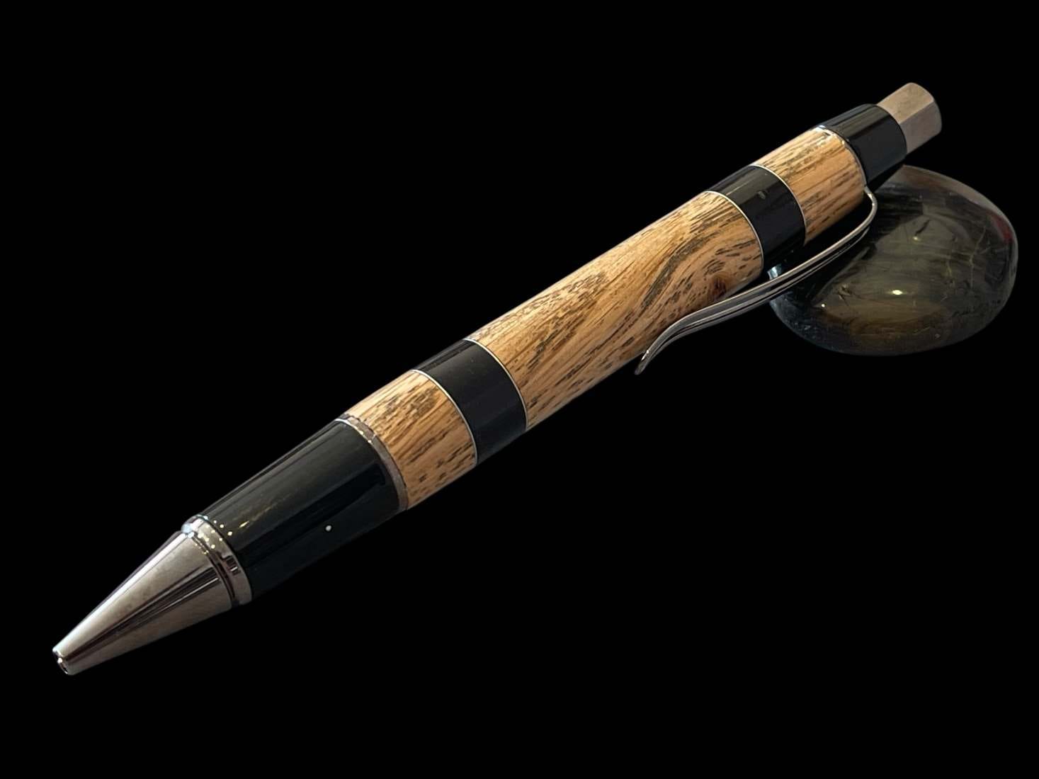 Blenheim Palace Oak Click Ballpoint Pen - Image 4
