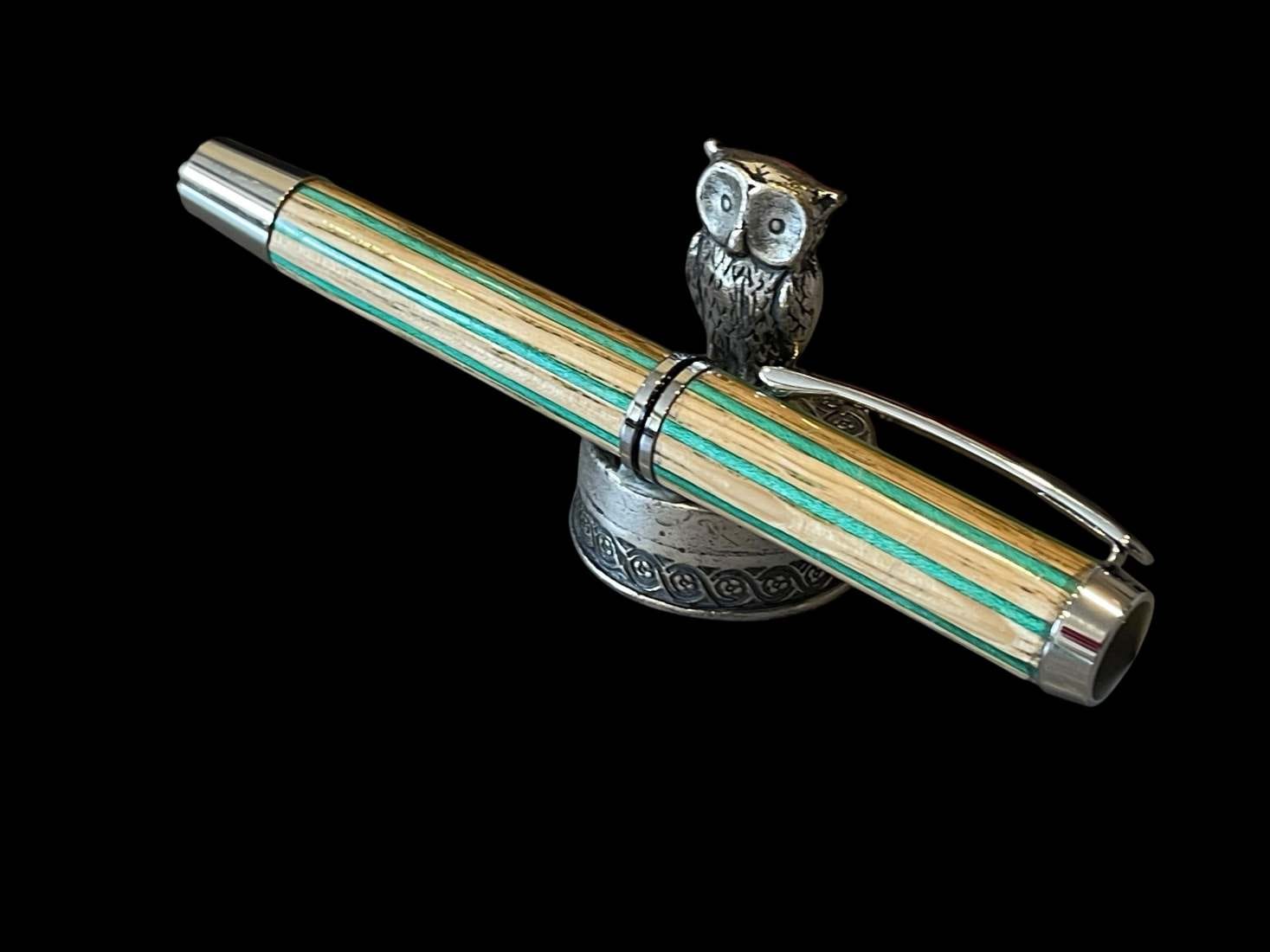Blenheim Palace Oak Rollerball Pen with Green Dyed Birch Pinstripes
