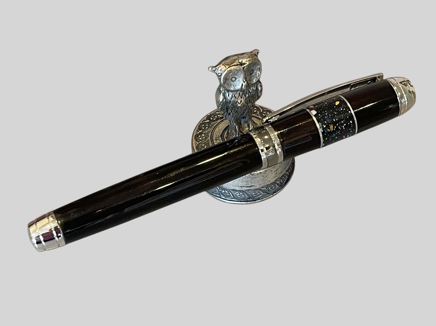 African Blackwood & Corian Fountain Pen - Image 2